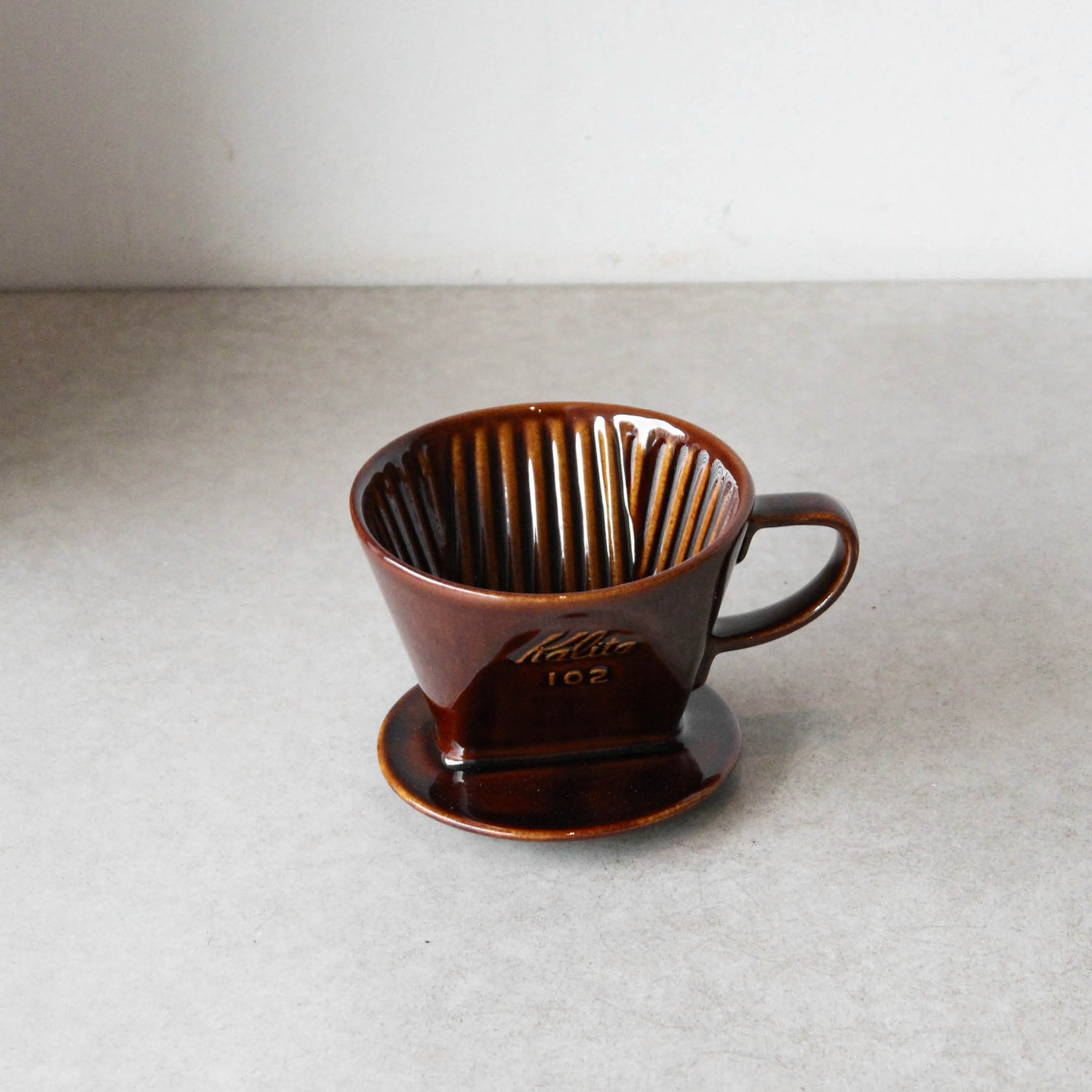 Kalita 102 Ceramic Dripper 2-4 cups – Brown