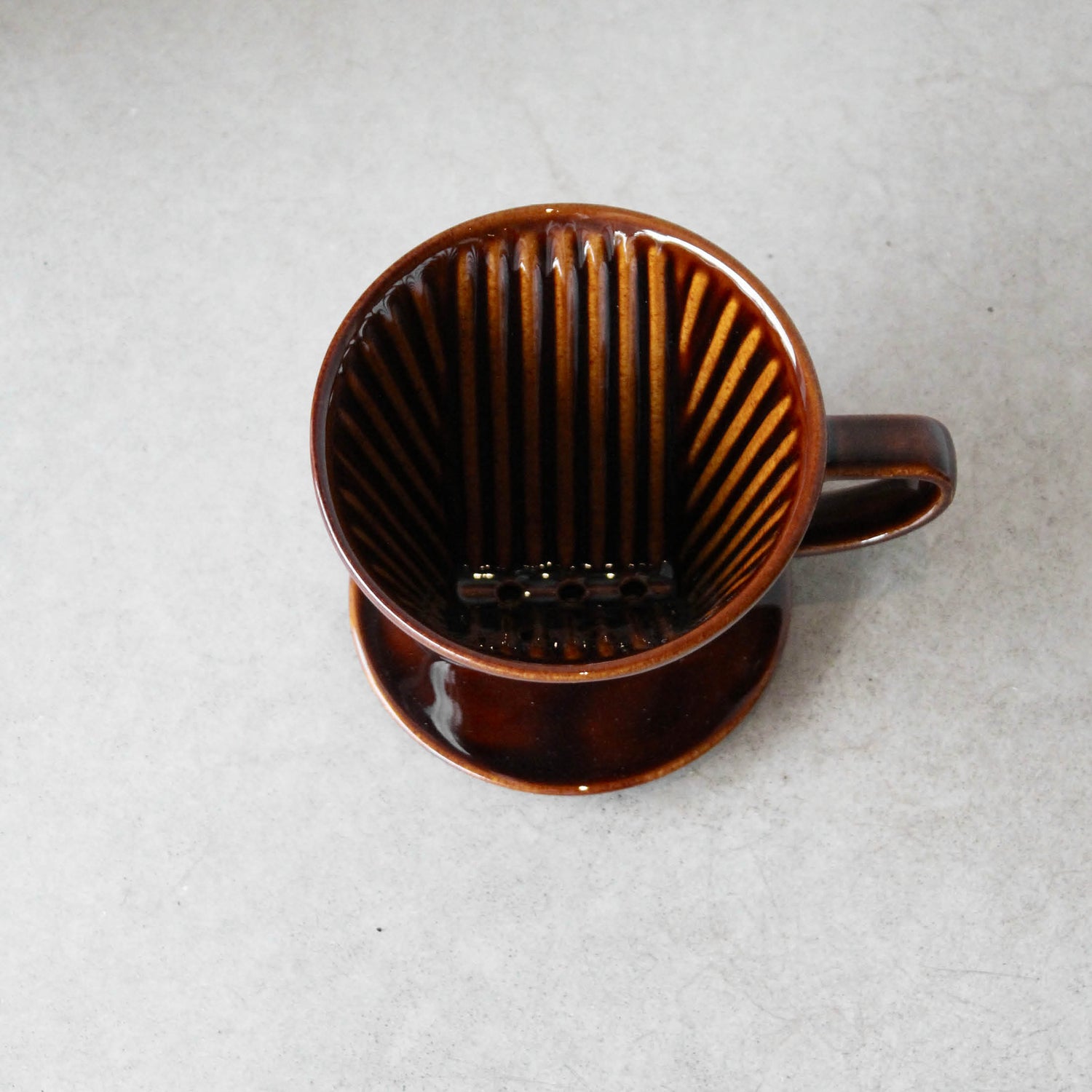 Kalita 102 Ceramic Dripper 2-4 cups – Brown